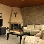 Apartamento Away From Volos